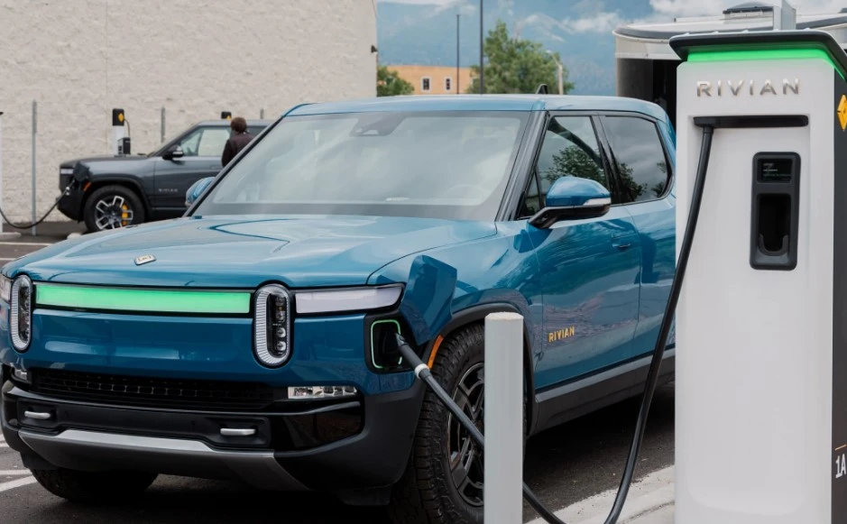 2024 Rivian R1T Range, Charging, and Battery Life